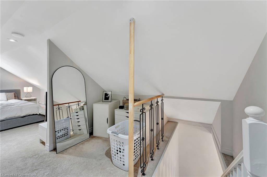 65 Connaught Avenue N Property Photo 22