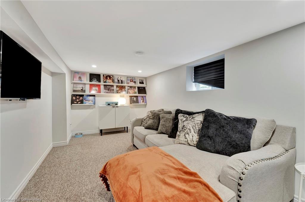 65 Connaught Avenue N Property Photo 24