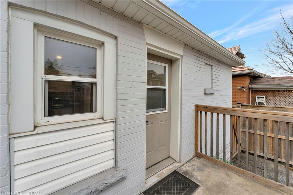 65 Connaught Avenue N Property Photo 32