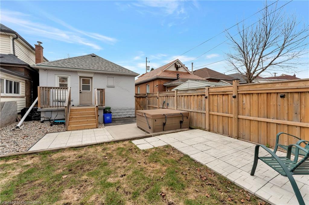 65 Connaught Avenue N Property Photo 41