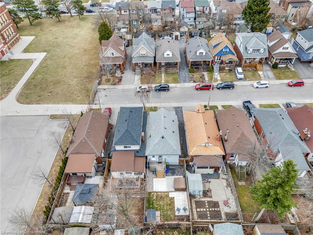 65 Connaught Avenue N Property Photo 46