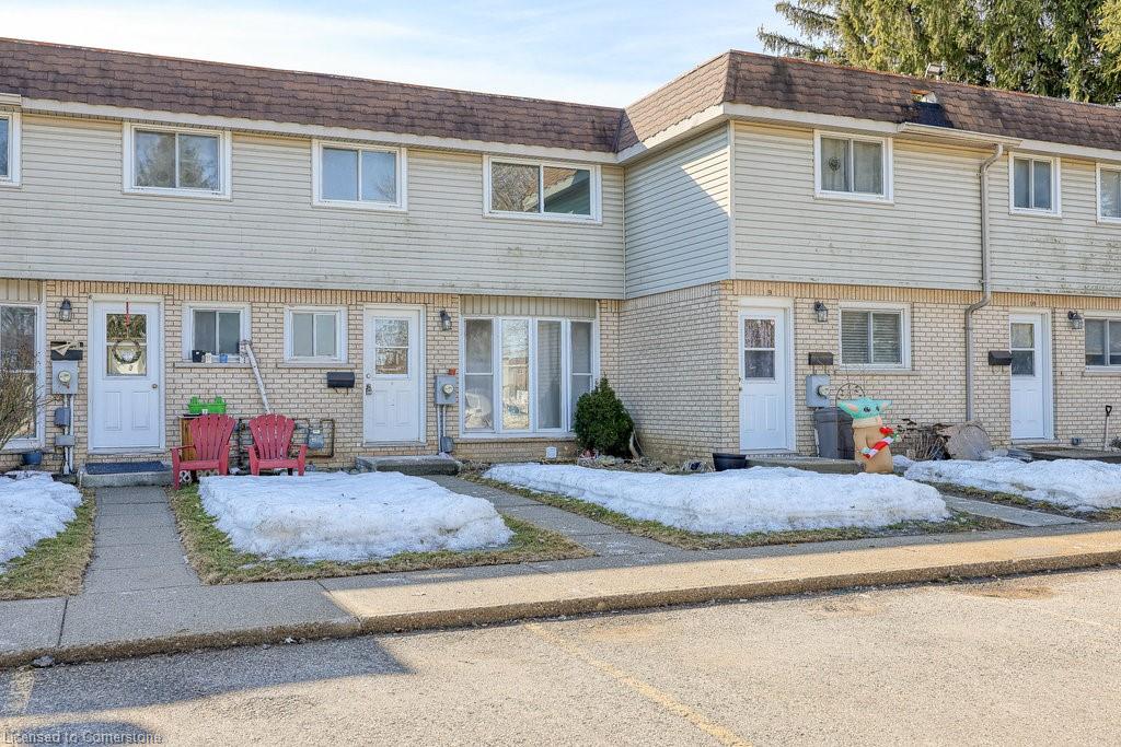 8-75 Springbank Avenue N Property Photo 1