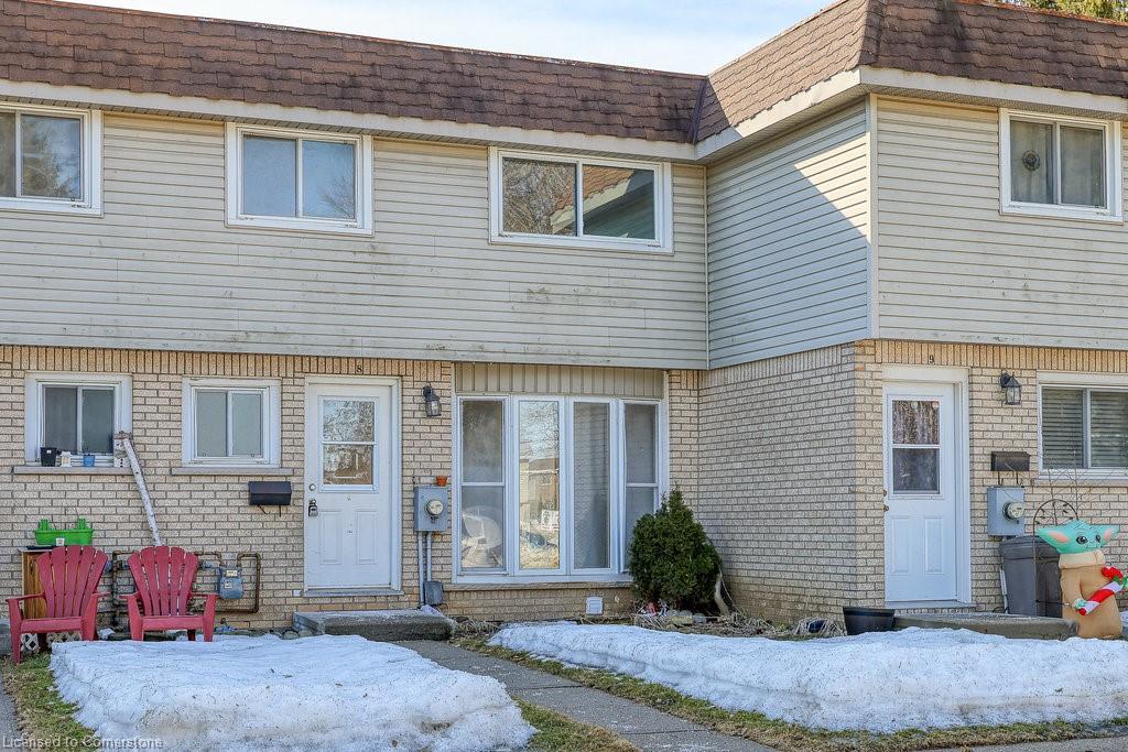8-75 Springbank Avenue N Property Photo 2