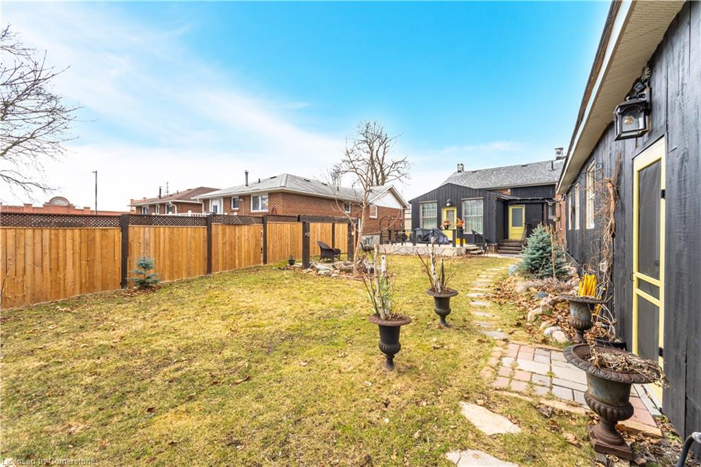 7 Jerman Street Property Photo 42