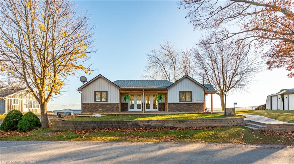2094 Lakeshore Road Property Photo