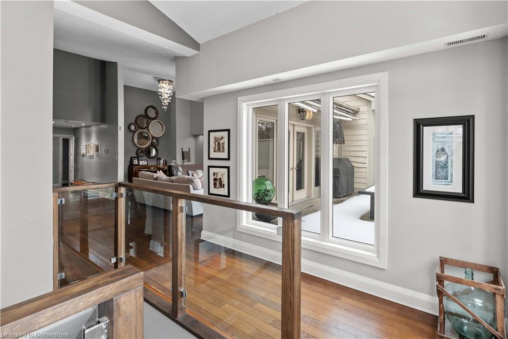 3-3230 New Street Property Photo 4