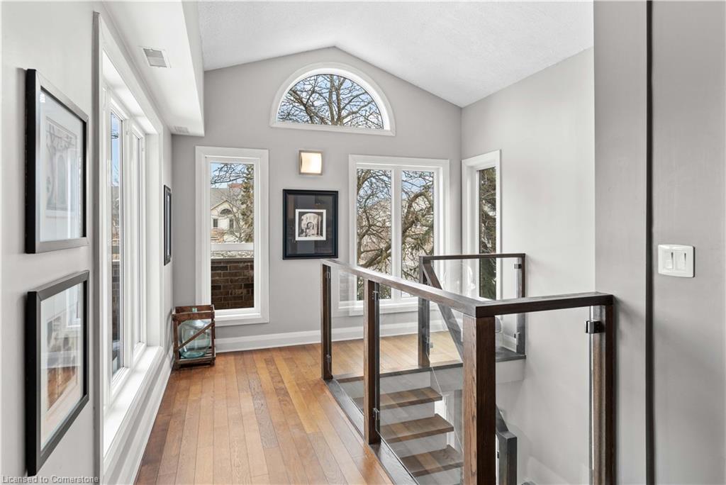 3-3230 New Street Property Photo 24