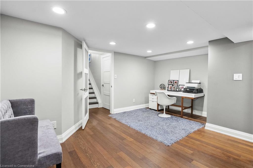 3-3230 New Street Property Photo 25
