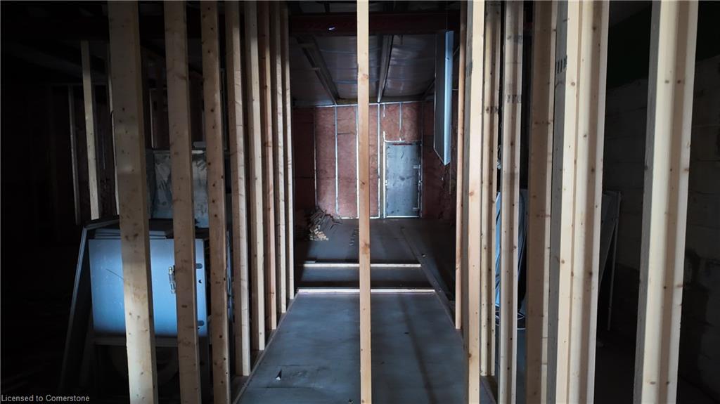17 Southworth Street N Property Photo 4
