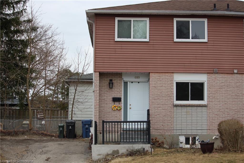689 College Avenue W Property Photo 1