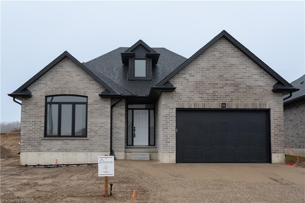 94 Vanrooy Trail Property Photo 3