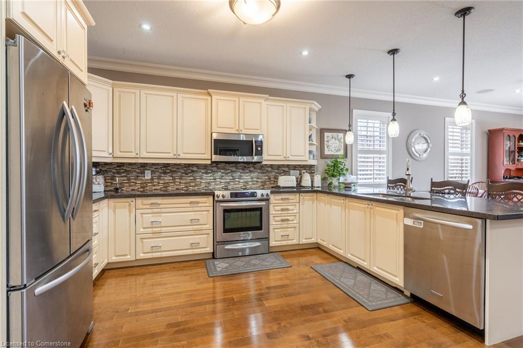 13 Iron Bridge Court Property Photo 7