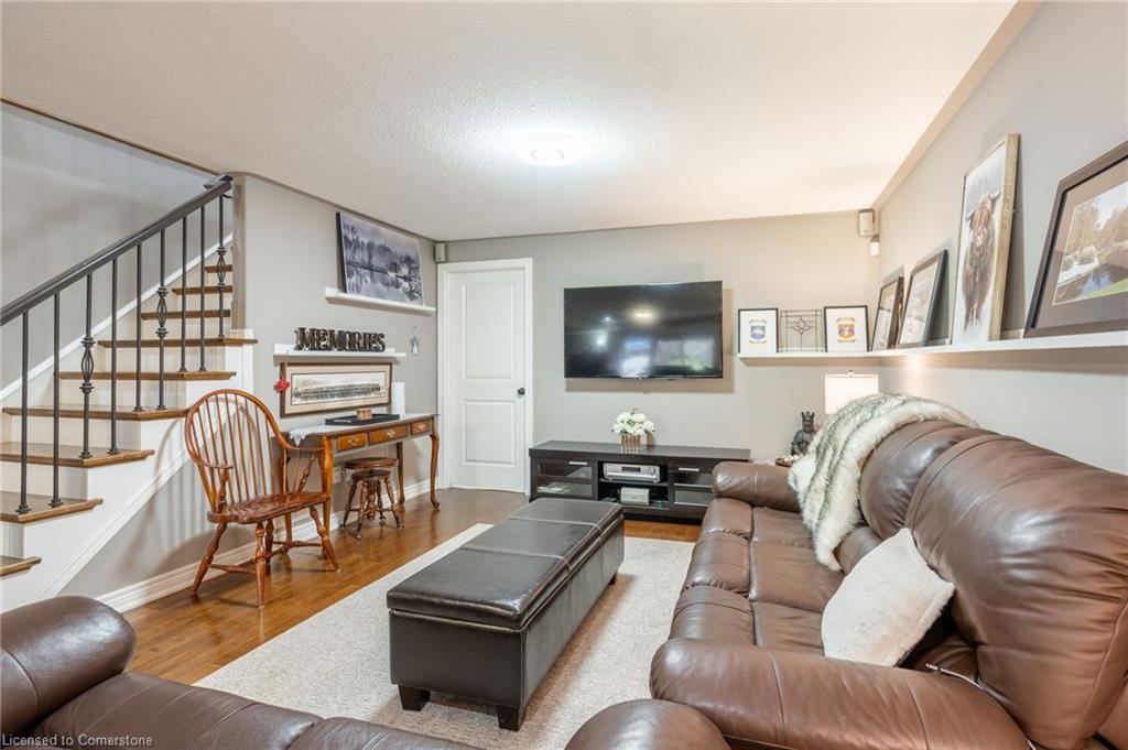 13 Iron Bridge Court Property Photo 17