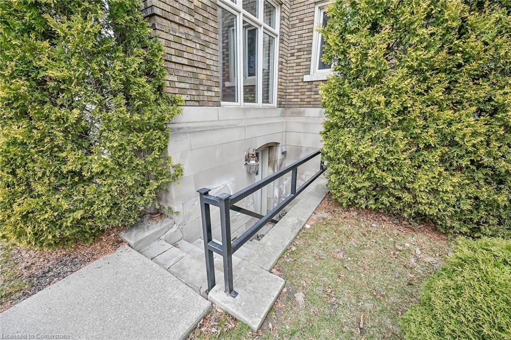 86 Herkimer Street Property Photo 8