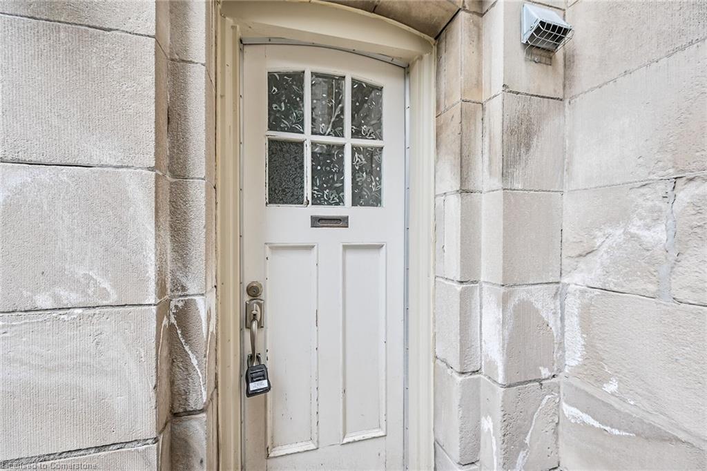 86 Herkimer Street Property Photo 9