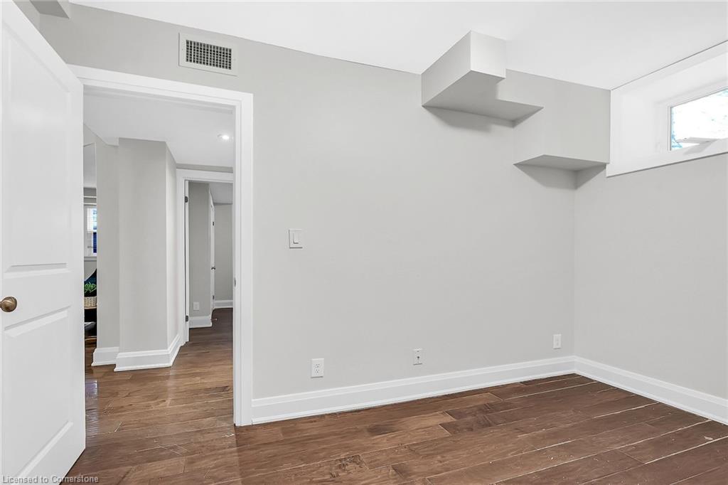 86 Herkimer Street Property Photo 25