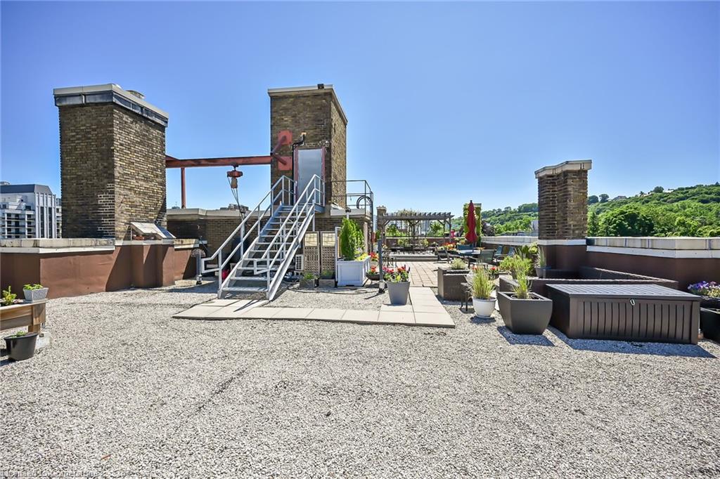 86 Herkimer Street Property Photo 34