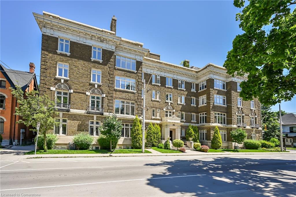 86 Herkimer Street Property Photo 36