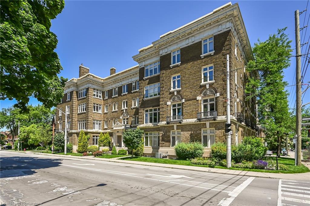 86 Herkimer Street Property Photo 37