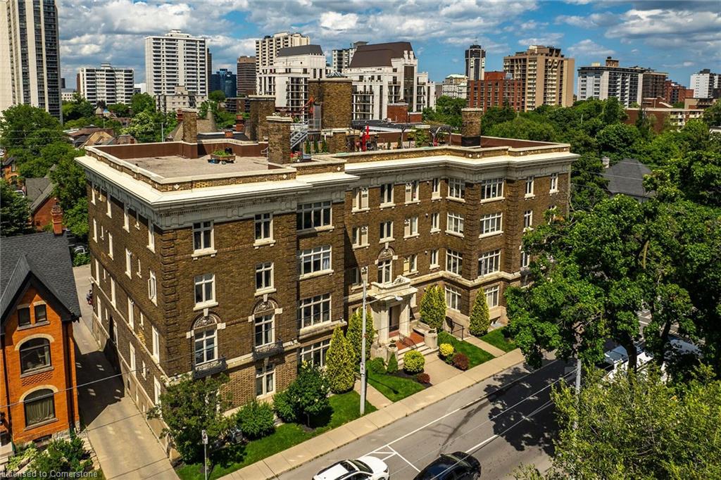 86 Herkimer Street Property Photo 49