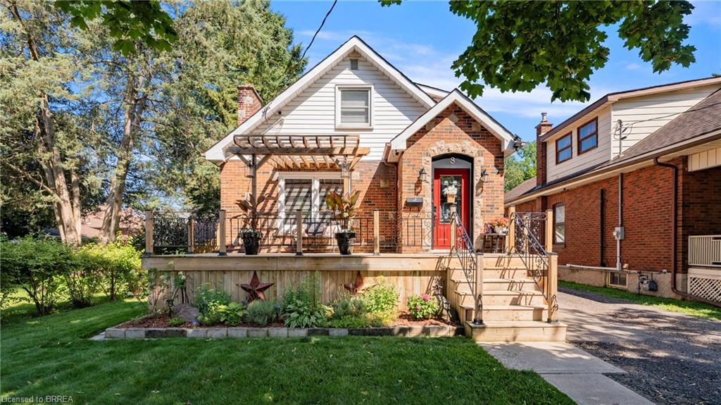8 Dryden Street Property Photo