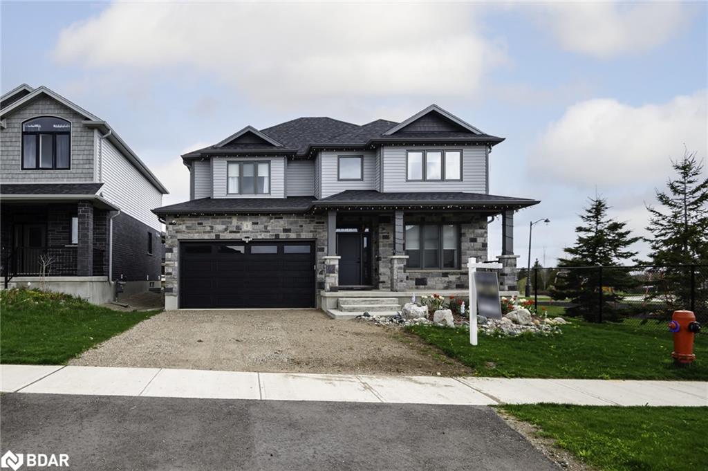 1 Grundy Crescent Property Photo