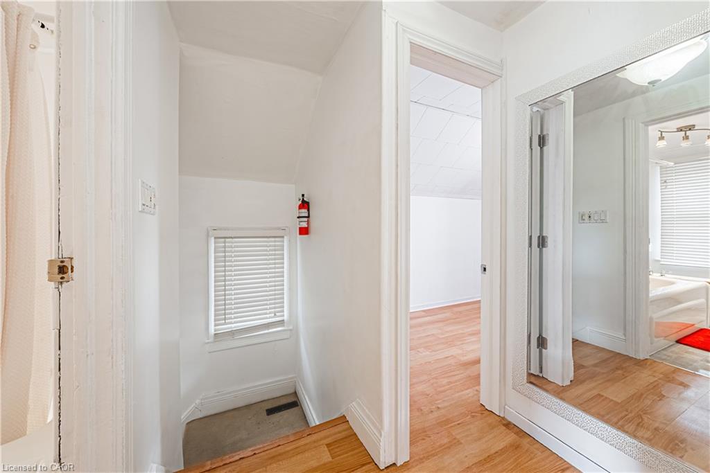 20 York Street Property Photo 15