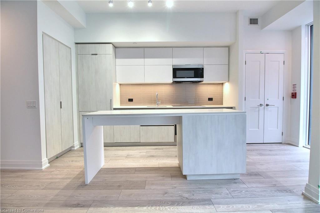 21 Park Street E Property Photo 1