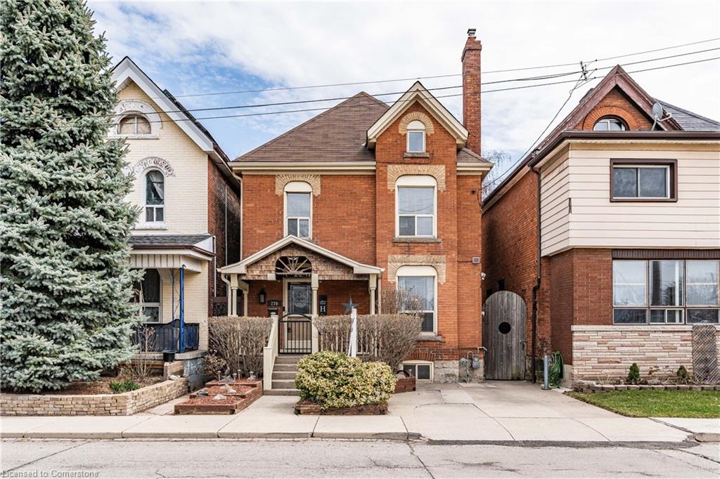 270 Sanford Avenue N Property Photo