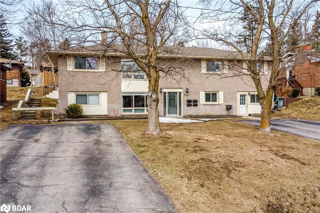 644 Mississaga Street W Property Photo