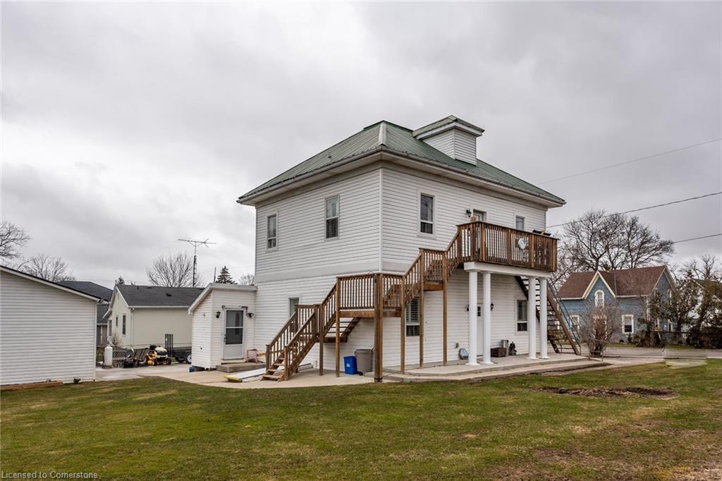 7 Munsee Street N Property Photo