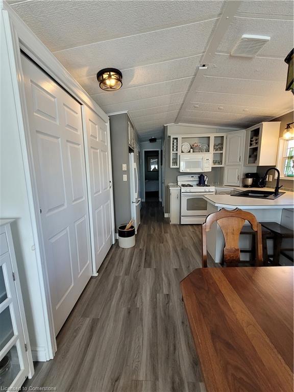 61-77307 Bluewater Highway Property Photo 17