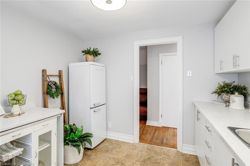 15 Empress Avenue Property Photo 22
