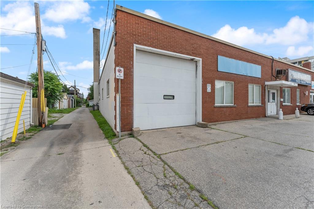 455 Cumberland Avenue Property Photo 4