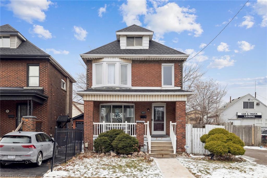 167 Balsam Avenue N Property Photo 1