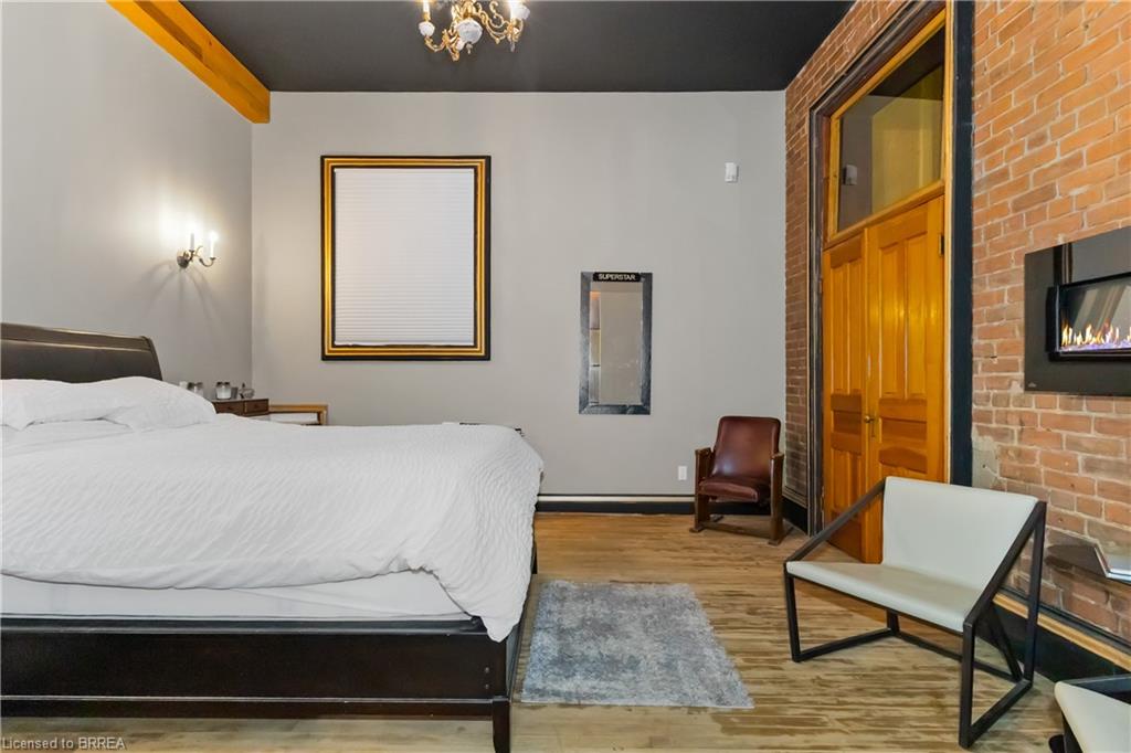 18 Robinson Street Property Photo 12