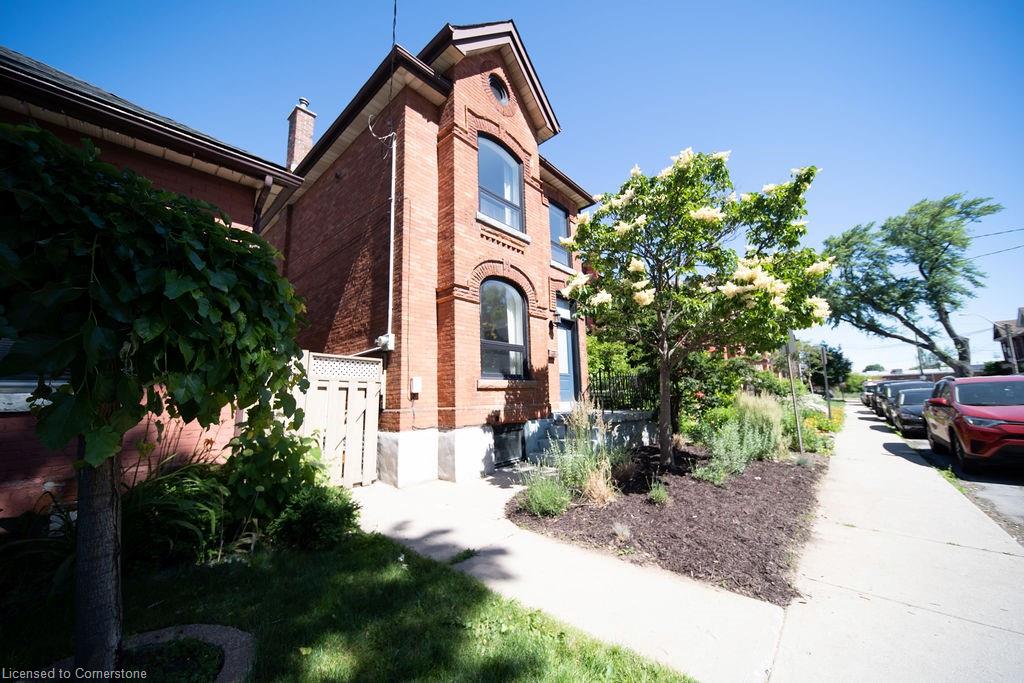 61 William Street Property Photo
