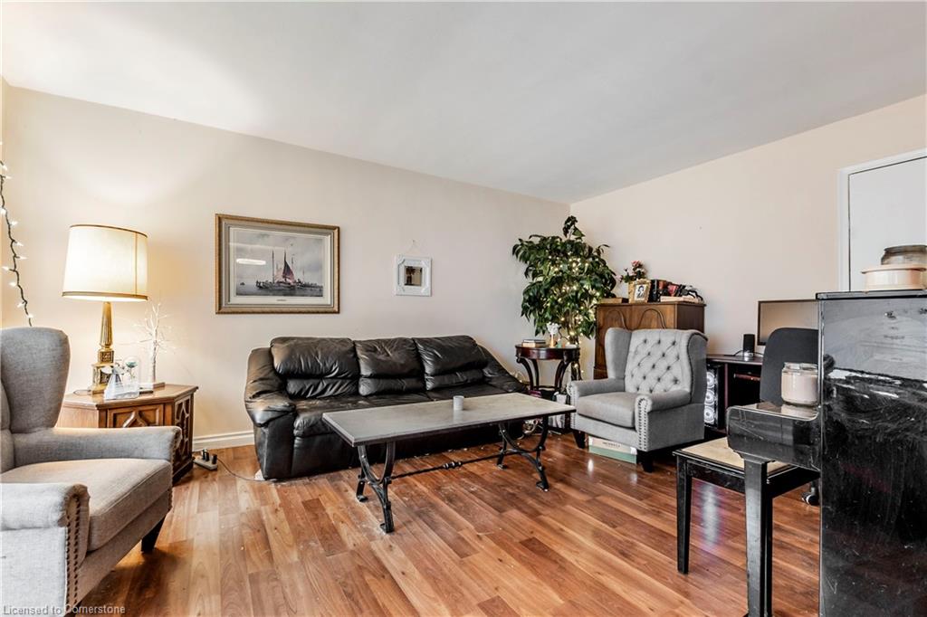 305 Lorne Avenue Property Photo 7