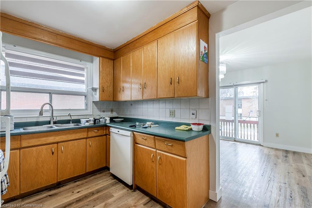 305 Lorne Avenue Property Photo 11