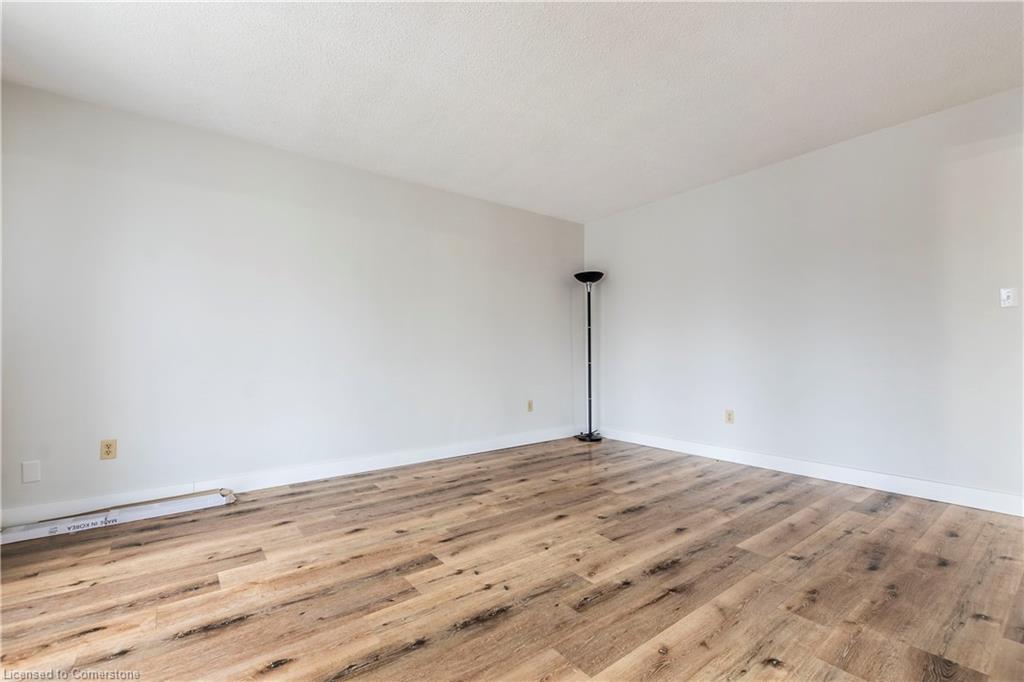 305 Lorne Avenue Property Photo 19