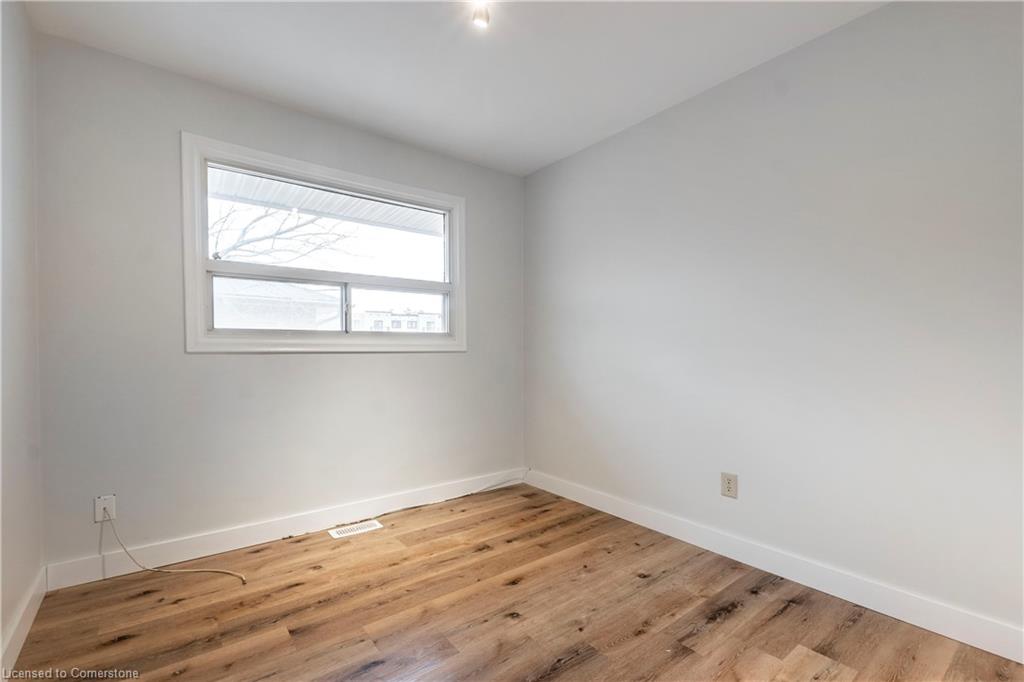305 Lorne Avenue Property Photo 21