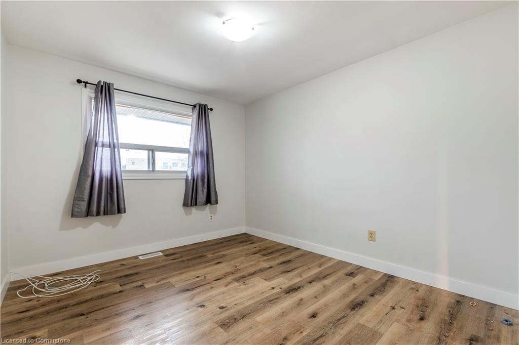 305 Lorne Avenue Property Photo 24