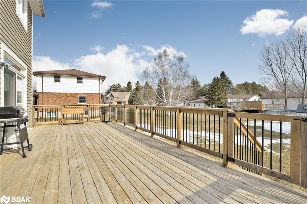 202 Clarence Street Property Photo 43