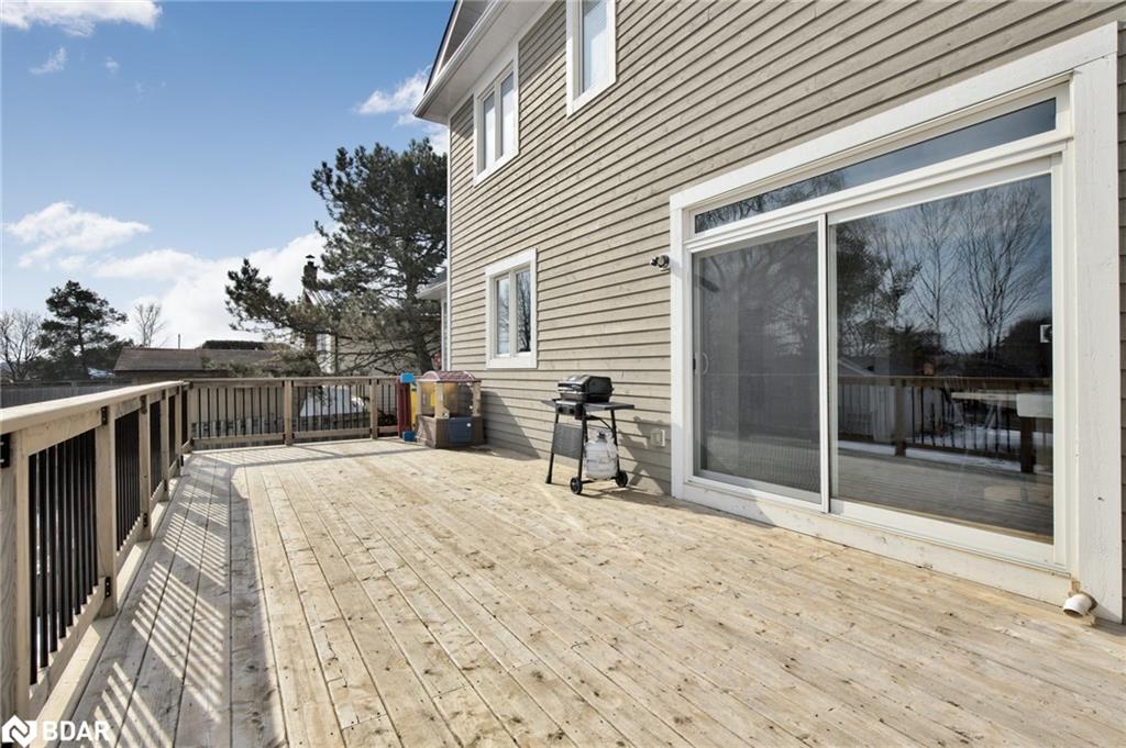 202 Clarence Street Property Photo 45