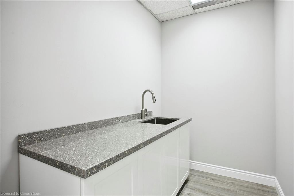 101-4263 Sherwoodtowne Boulevard Property Photo 7