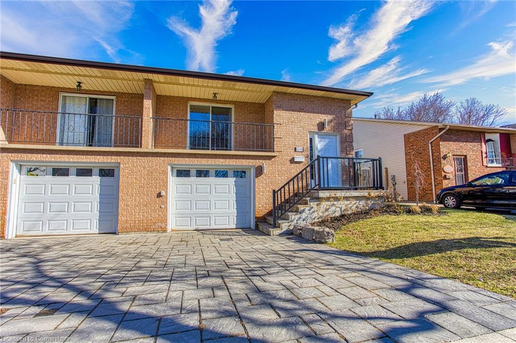 6099 Wildrose Crescent Property Photo