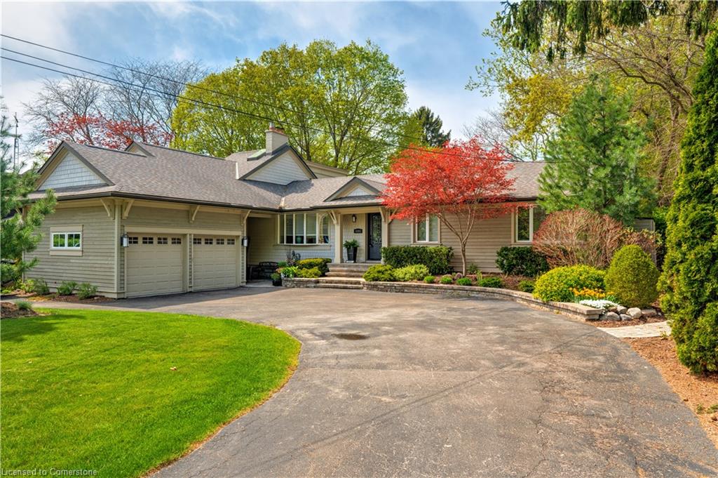 4391 Lakeshore Road Property Photo