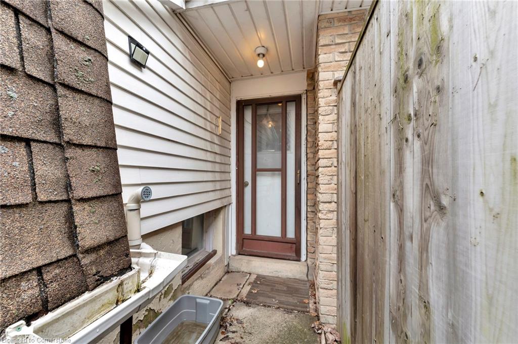 5032 Brady Avenue Property Photo 5