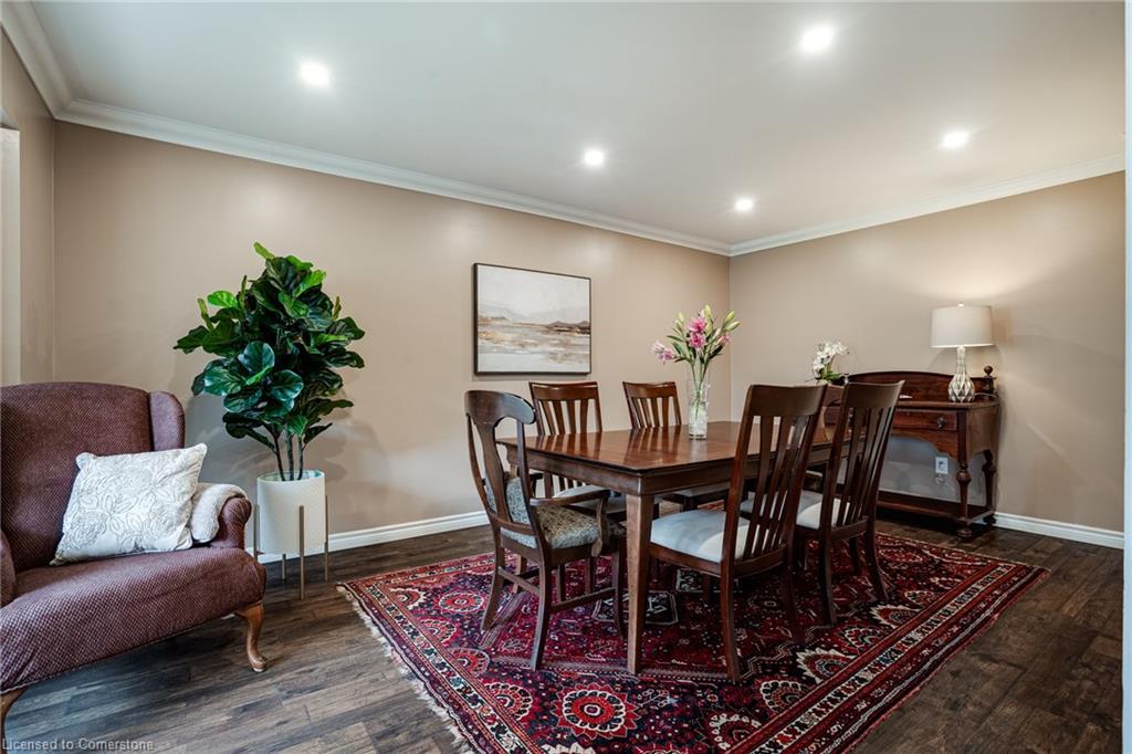 2233 Towne Boulevard Property Photo 8