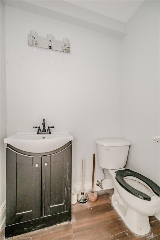 1345 Main Street E Property Photo 14